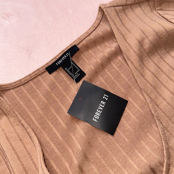 BROWN LONG-SLEEVE FRONT ZIPPER KNIT DRESS · SIZE M · NWT - Picture 6 of 6